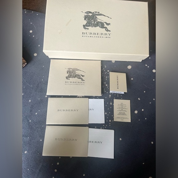 Burberry wallet - Picture 6 of 6